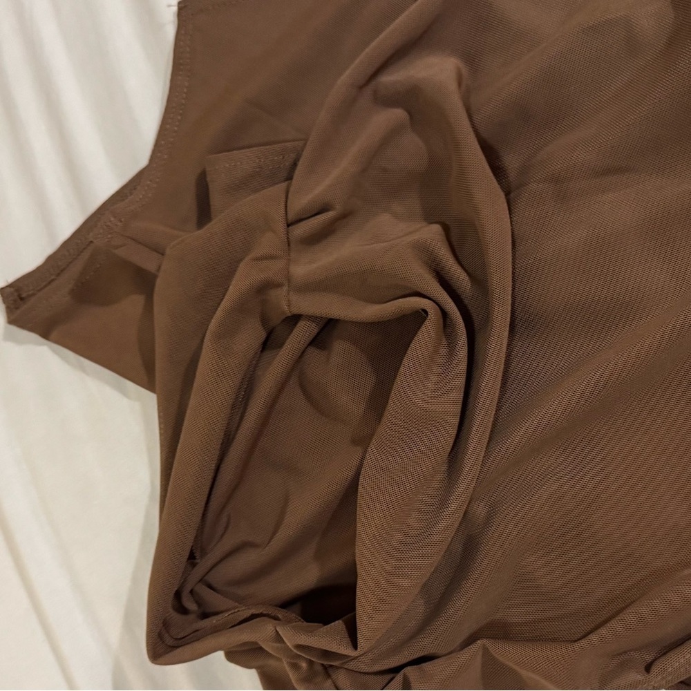 Sheer Mesh Asymmetrical Mock Neck Tank Top Crop Tol | medium | BRAND NEW - Picture 5 of 9